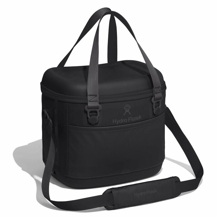 game-day-bundle-l2 12pco001-carryout-cooler-15l-black-angled_1_1.jpg