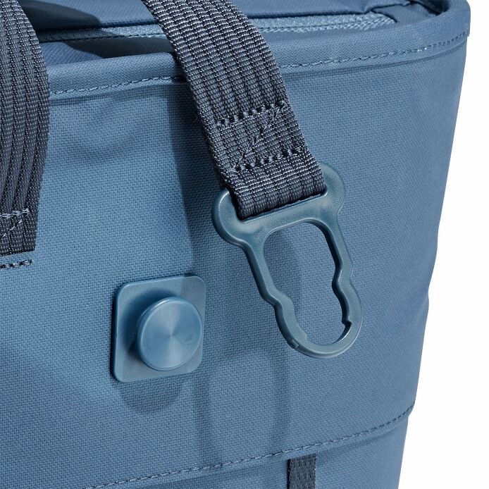 carryouttm-soft-cooler-tote-20-l-i1 250815_hydro_cooler_details_14841_2.jpg
