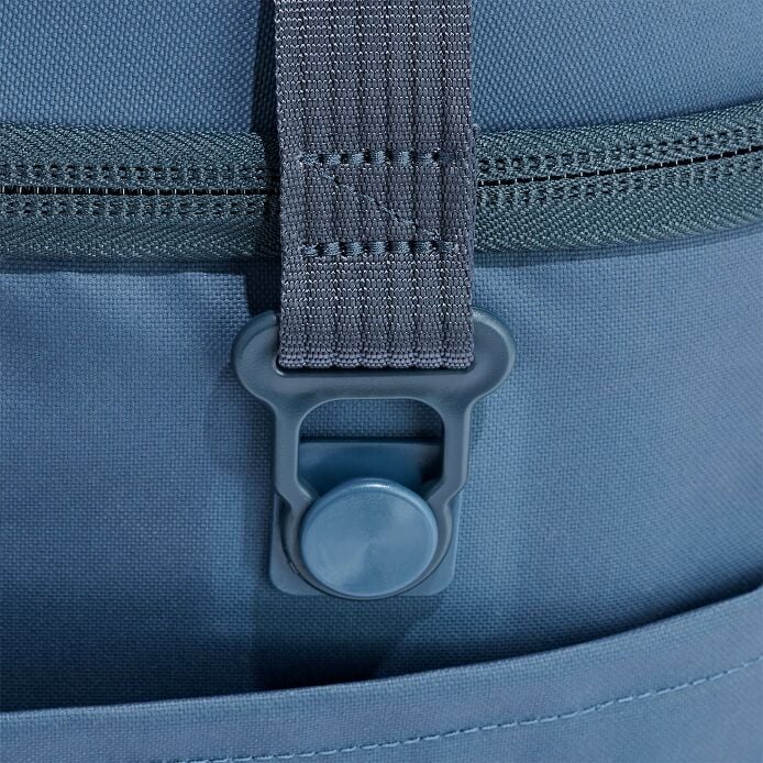 carryouttm-soft-cooler-30-l-r0 250815_hydro_cooler_details_14854_2_5.jpg