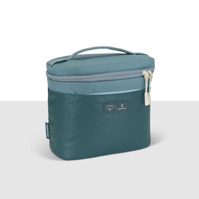 osprey-axis-x-hydro-flask-campus-essentials-bundle-b3 axisxhydroflask_s26_detail1_cascadeblue_10007249_1.jpg