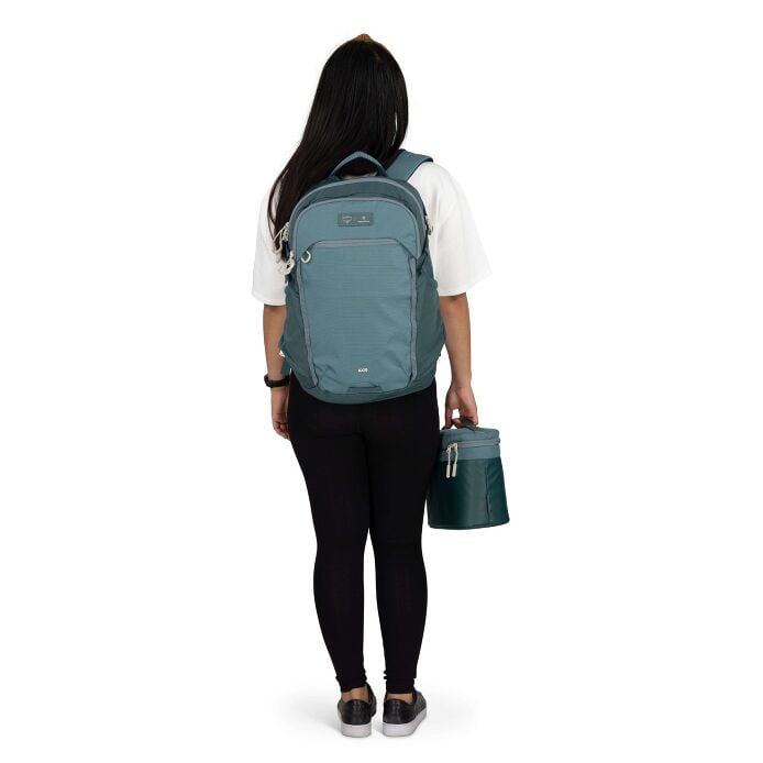 osprey-axis-x-hydro-flask-campus-essentials-bundle-b3 axisxhydroflask_s26_onbody3_cascadeblue_10007249_2.jpg