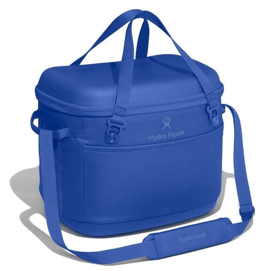 carryouttm-soft-cooler-30-l-r0 cpco382_carryout_cooler_30l_capri_blue_angled_1.jpg