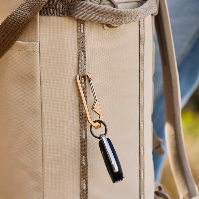 carryouttm-backpack-22-l-u1 hf_carryout_bouwer_d1_l1_torrey_pines_lifestyle_1838_2.jpg