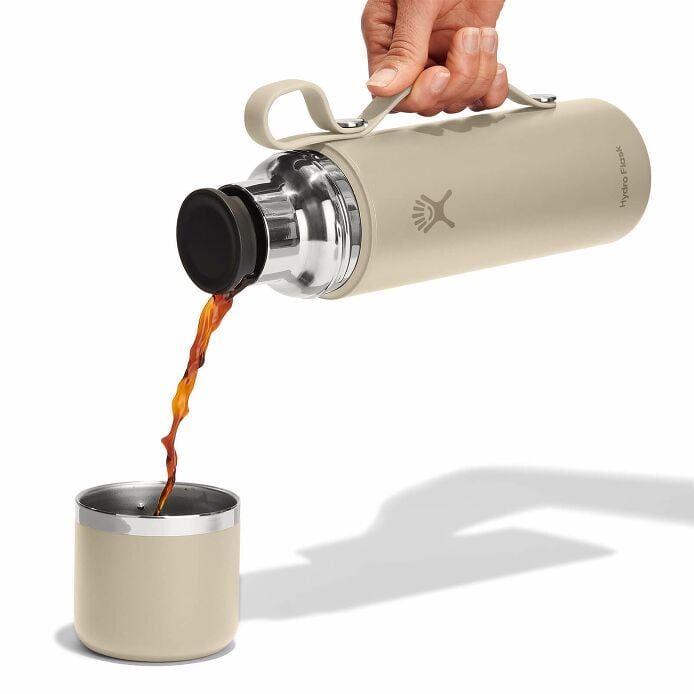 28-oz-hot-flask-and-cup-d4 hot-flask-_-cup-oat-pour.jpg