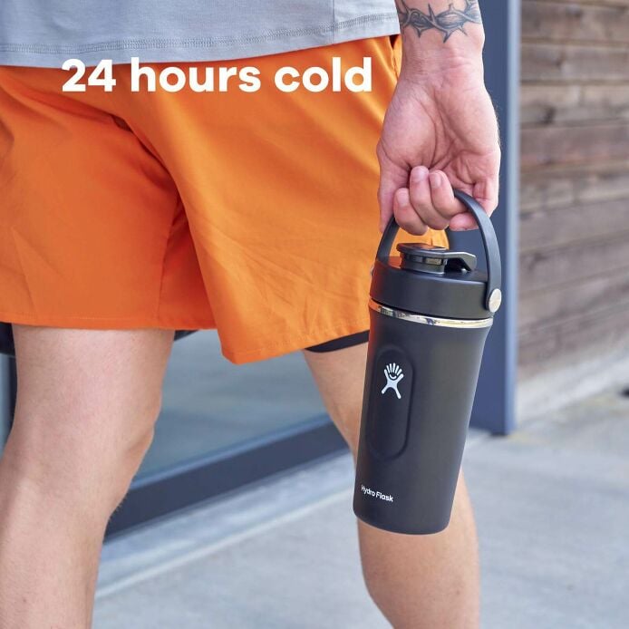 24-oz-insulated-shaker-bottle-z8 hydro_flask_ecomm_en_insulated_shaker_pt03_2000x2000px_4.jpg