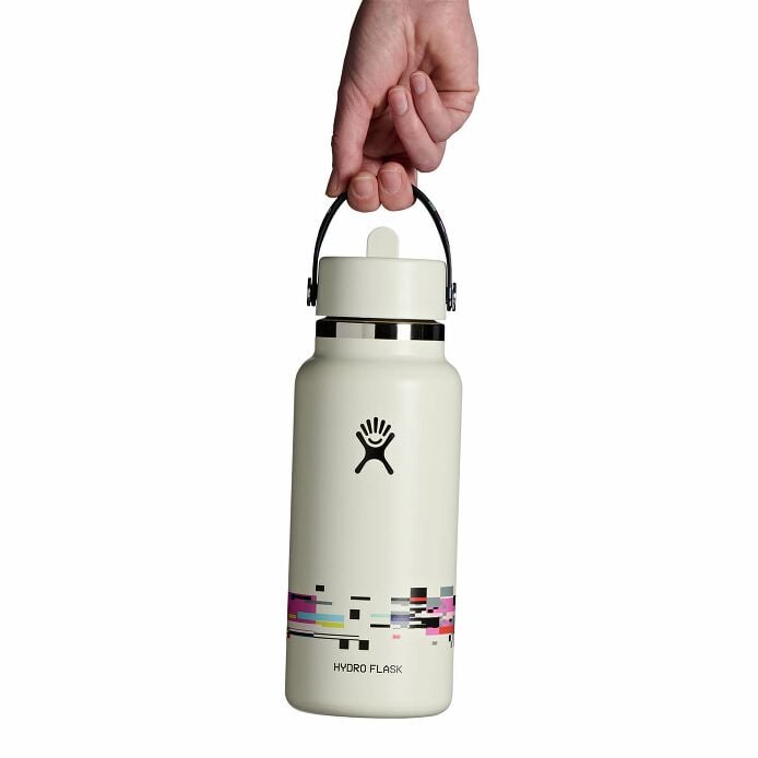 glitch-collection-32-oz-bottle-with-flex-straw-cap-u7 le26-w32-1006-32-oz-wide-flex-straw-cap-glitch-white-hb.jpg