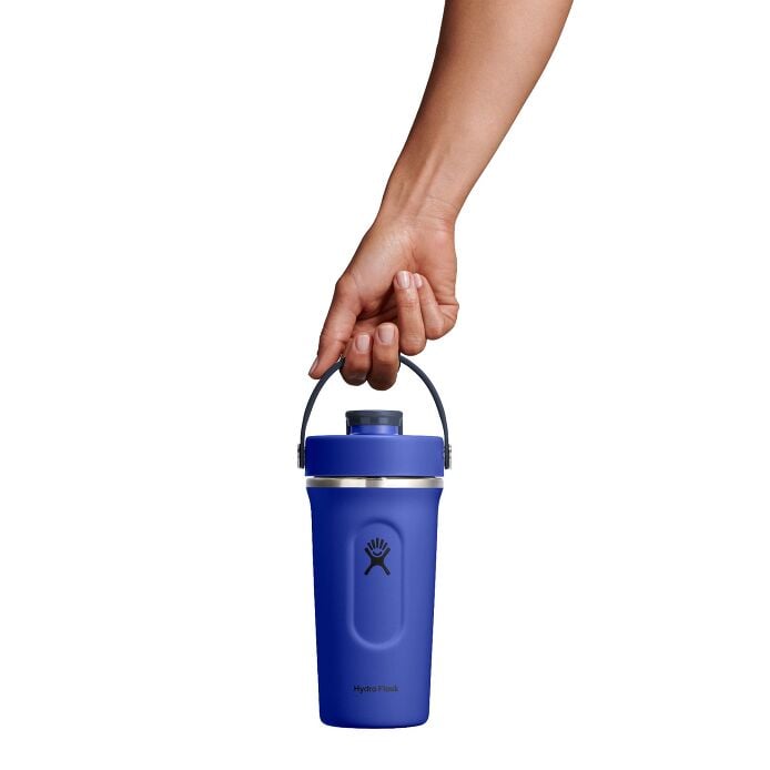 24-oz-insulated-shaker-bottle-z8 mxc24382_24_oz_insulated_shaker_bottle_capri_blue_hb.jpg