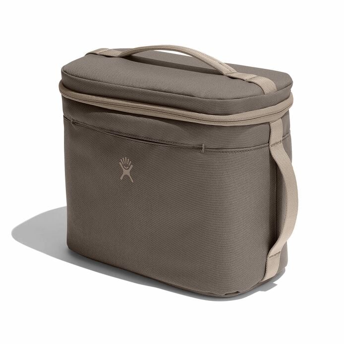 8-l-insulated-lunch-bag-m1 sl8217_8linsulatedlunchbag_sandpiper_angled.jpg