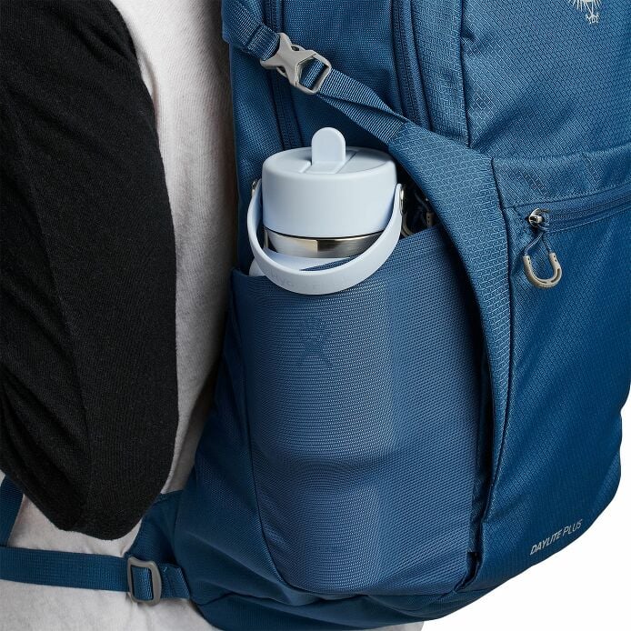 24-oz-travel-bottle-with-flex-straw-cap-i7 travelbottle-hb-backpack_1_8_1.jpg